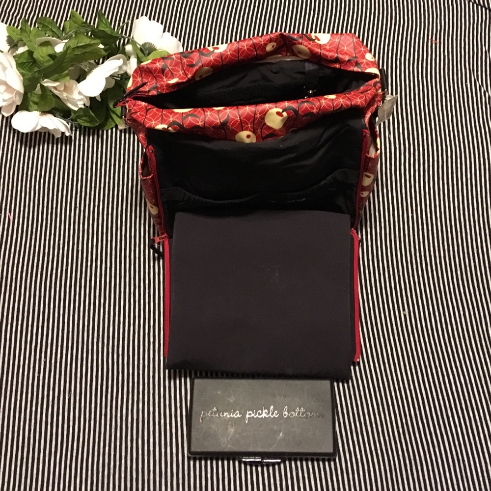 Petunia Pickle Bottom Diaper Bag - Picture 2 of 5